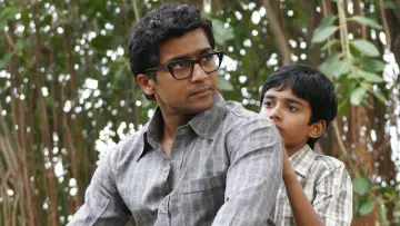 Zasłona do filmu "வாரணம் ஆயிரம்" #1157880