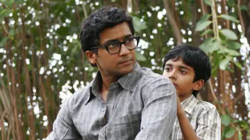 Zasłona do filmu "வாரணம் ஆயிரம்" #1157885