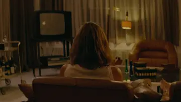 Zasłona do filmu "Kieł" #1647335