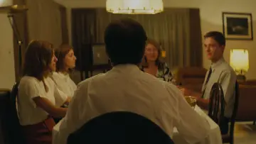 Zasłona do filmu "Kieł" #1647353