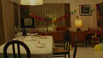 Zasłona do filmu "Kieł" #1647368