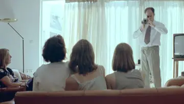 Zasłona do filmu "Kieł" #738656