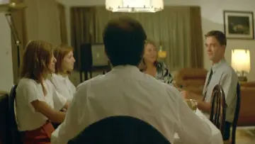 Zasłona do filmu "Kieł" #738659