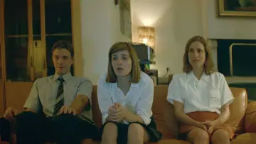 Zasłona do filmu "Kieł" #738661