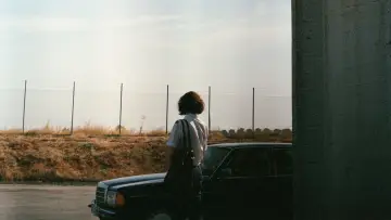 Zasłona do filmu "Kieł" #738664