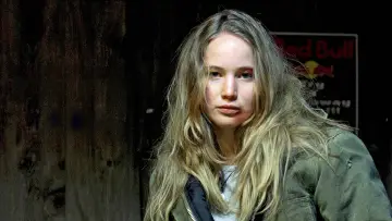Zasłona do filmu "Do szpiku kości" #889857