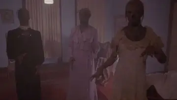 Zasłona do filmu "Nie chodź do tego domu" #1100093