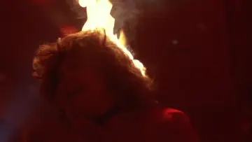 Zasłona do filmu "Nie chodź do tego domu" #468895