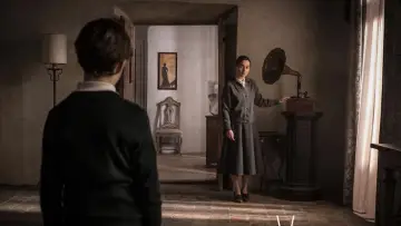 Zasłona do filmu "Głosy ze ściany" #403655