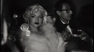 Zasłona do filmu "Blondynka" #504837