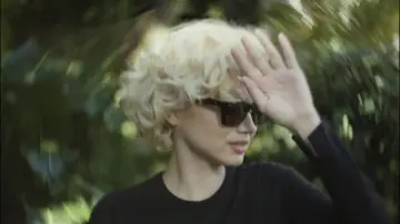 Zasłona do filmu "Blondynka" #696877