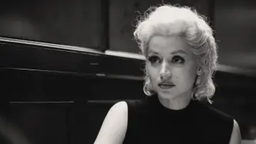 Zasłona do filmu "Blondynka" #696887