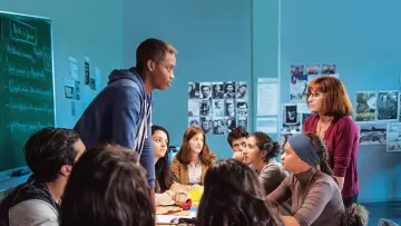 Zasłona do filmu "Spuścizna" #988001