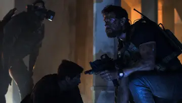 Zasłona do filmu "13 Godzin: Tajna misja w Benghazi" #611247