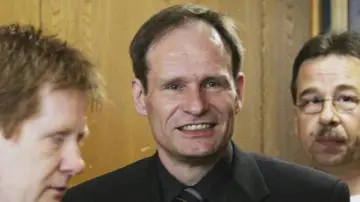 Zasłona do filmu "Der Kannibale von Rotenburg - Das Interview, ungekürzt und unzensiert" #1181405