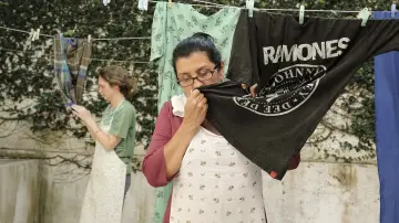 Zasłona do filmu "Prawie jak matka" #179455