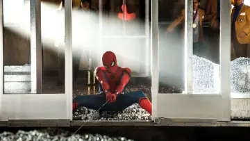 Zasłona do filmu "Spider-Man: Homecoming" #1646349