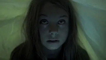 Zasłona do filmu "Bedbug" #1915034