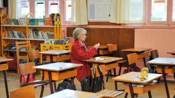 Zasłona do filmu "Les Souvenirs" #893358