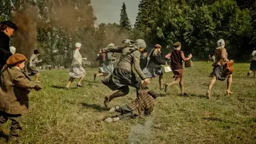 Zasłona do filmu "1944" #493843