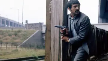 Zasłona do filmu "Gangsters" #686523