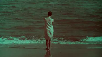 Zasłona do filmu "Входящая В Море" #1174738