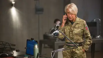 Zasłona do filmu "Niewidzialny wróg" #245025