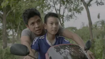 Zasłona do filmu "พี่ชาย My Hero" #1894577