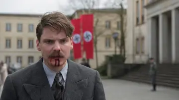 Zasłona do filmu "Alone in Berlin" #268359