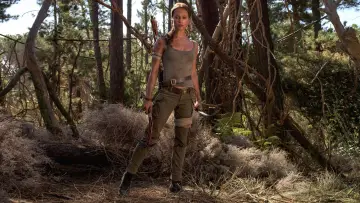 Zasłona do filmu "Tomb Raider" #319587