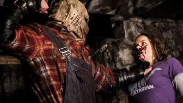 Zasłona do filmu "The Redwood Massacre" #1531698