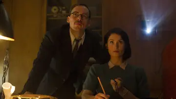 Zasłona do filmu "Zwyczajna dziewczyna" #269704