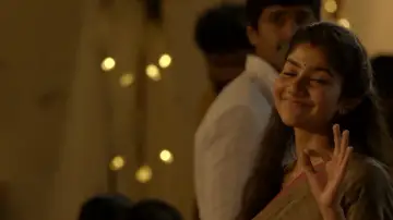 Zasłona do filmu "പ്രേമം" #689516