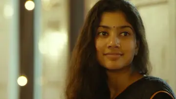 Zasłona do filmu "പ്രേമം" #689517