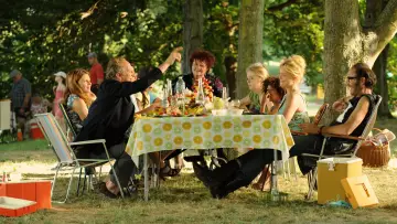 Zasłona do filmu "Rodzina do wynajęcia" #1144671