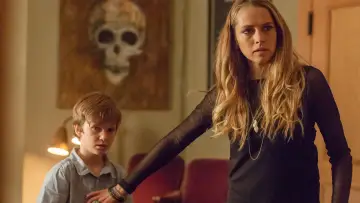 Zasłona do filmu "Kiedy Gasną Światła" #376123