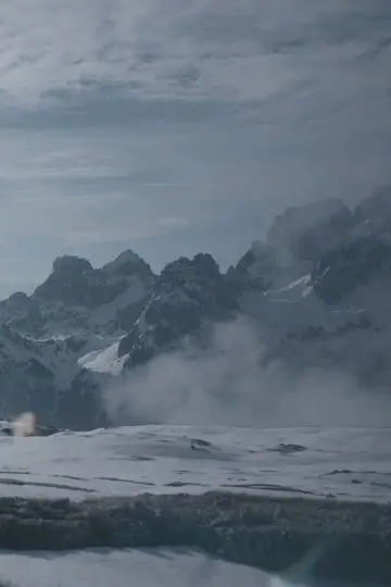 Plakat do filmu "Han Solo: Gwiezdne wojny – historie" #279060