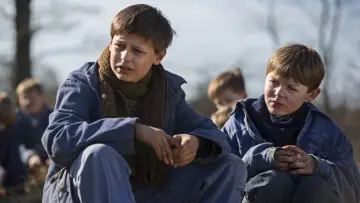 Zasłona do filmu "Nadejdzie dzień" #352499