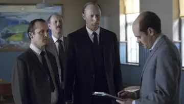 Zasłona do filmu "Nadejdzie dzień" #352505
