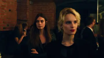 Zasłona do filmu "Modelka" #1128882