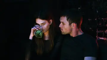 Zasłona do filmu "Modelka" #1128891