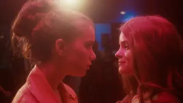Zasłona do filmu "First Girl I Loved" #361100