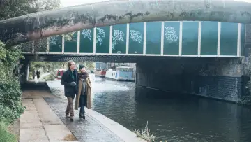 Zasłona do filmu "Sąsiedzi z dołu" #352698