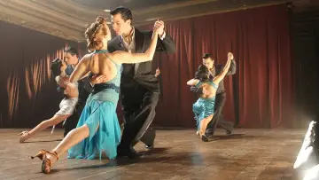 Zasłona do filmu "Un tango más" #1867073