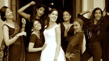 Zasłona do filmu "Angry Indian Goddesses" #1146472