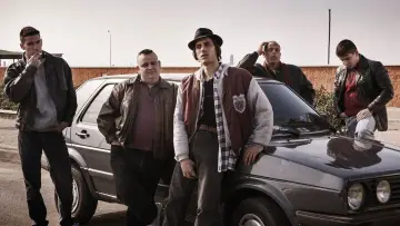 Zasłona do filmu "Nie bądź złym" #747396