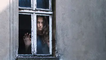 Zasłona do filmu "Syndrom Berliński" #1002557