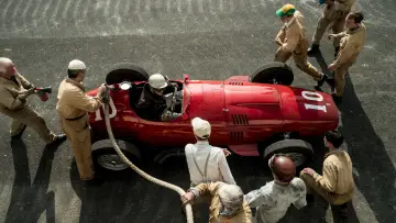 Zasłona do filmu "Ferrari" #189425