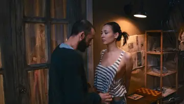 Zasłona do filmu "Тепер я буду любити тебе" #1158293