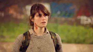 Zasłona do filmu "Wszechstronna dziewczyna" #880843